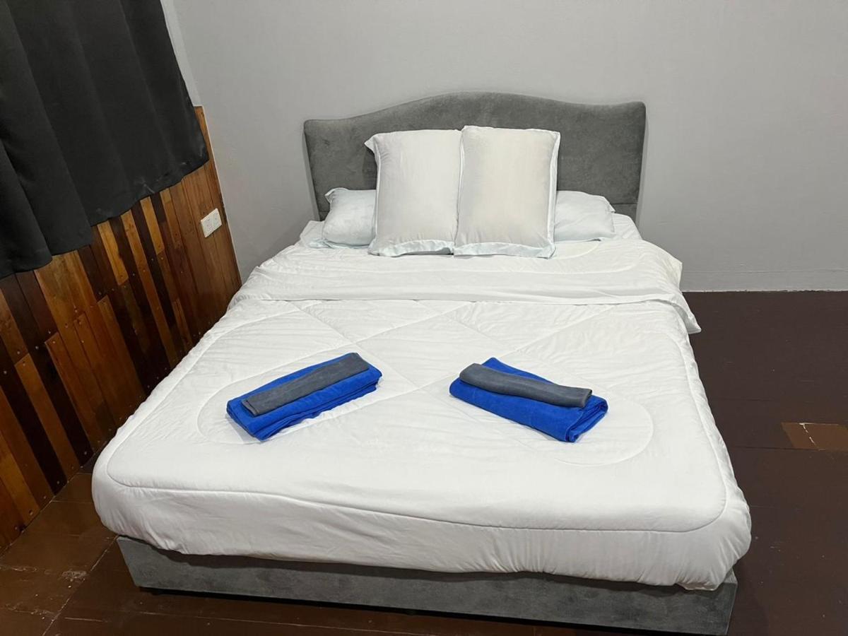 Sungai Ujong Home Stay جورج تاون المظهر الخارجي الصورة