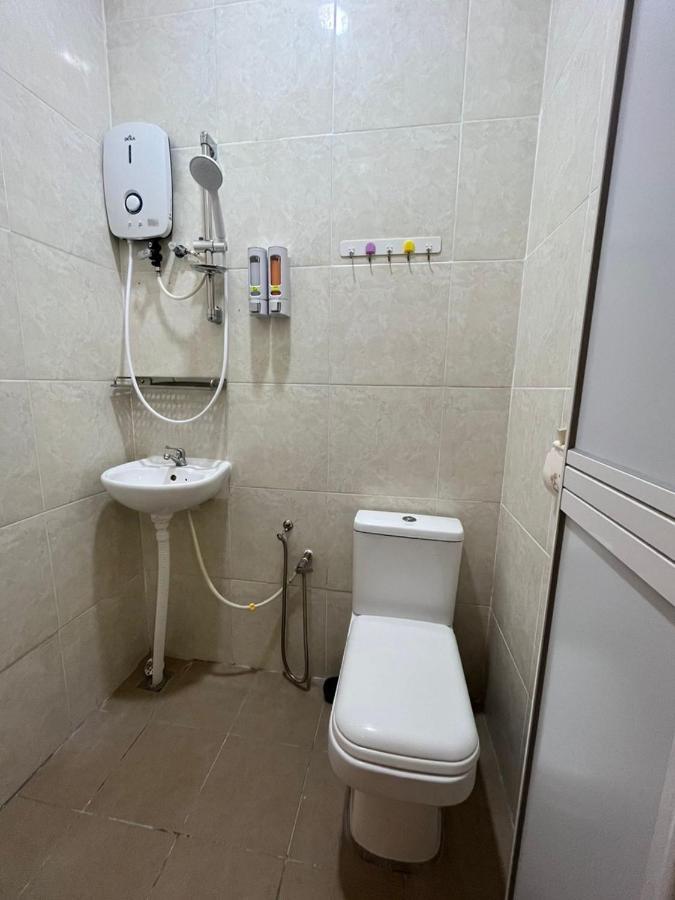 Sungai Ujong Home Stay جورج تاون المظهر الخارجي الصورة
